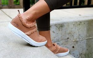 WOMEN'S OOCOOZIE LOW SHOE - CHESTNUT - Molly's! A Chic and Unique Boutique 