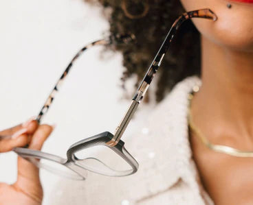 MARQUEE - Molly's! A Chic and Unique Boutique 