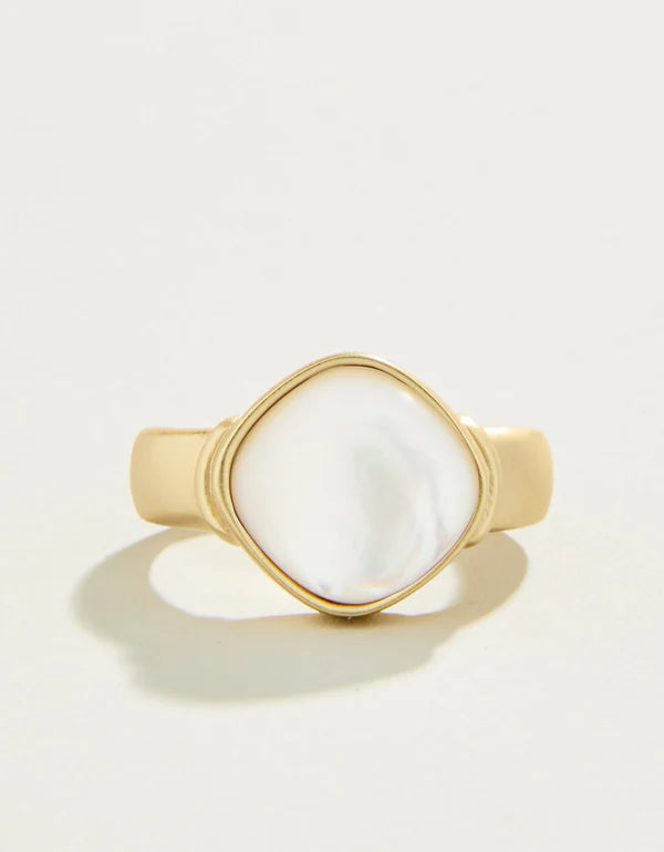 ORLA RING SIZE 8 - Molly's! A Chic and Unique Boutique 