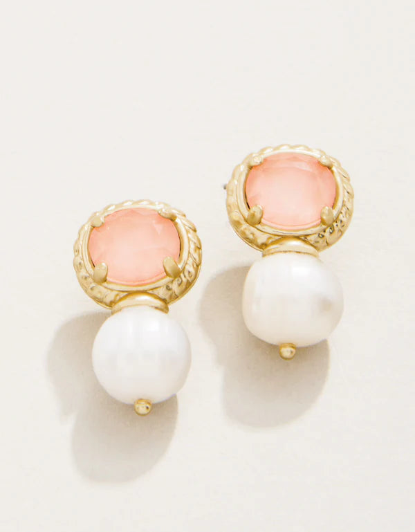 KARINA PEARL STUD EARRINGS PEACH - Molly's! A Chic and Unique Boutique 