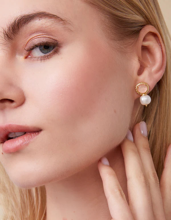 KARINA PEARL STUD EARRINGS PEACH - Molly's! A Chic and Unique Boutique 