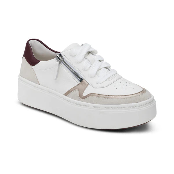 LEIGH WHITE SNEAKERS - Molly's! A Chic and Unique Boutique 