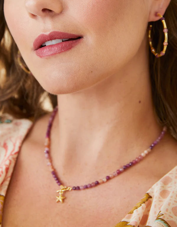 CALM WATERS NECKLACE RUBY/SUNSTONE