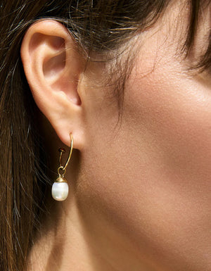 BLUFFTON PEARL CONVERTIBLE HOOP EARRINGS *PREVIEW* - Molly's! A Chic and Unique Boutique 