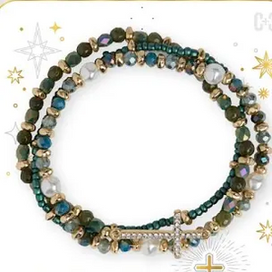 MERRY CHRISTMAS BRACELET *PREVIEW* - Molly's! A Chic and Unique Boutique 