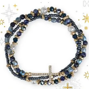 MERRY CHRISTMAS BRACELET *PREVIEW* - Molly's! A Chic and Unique Boutique 