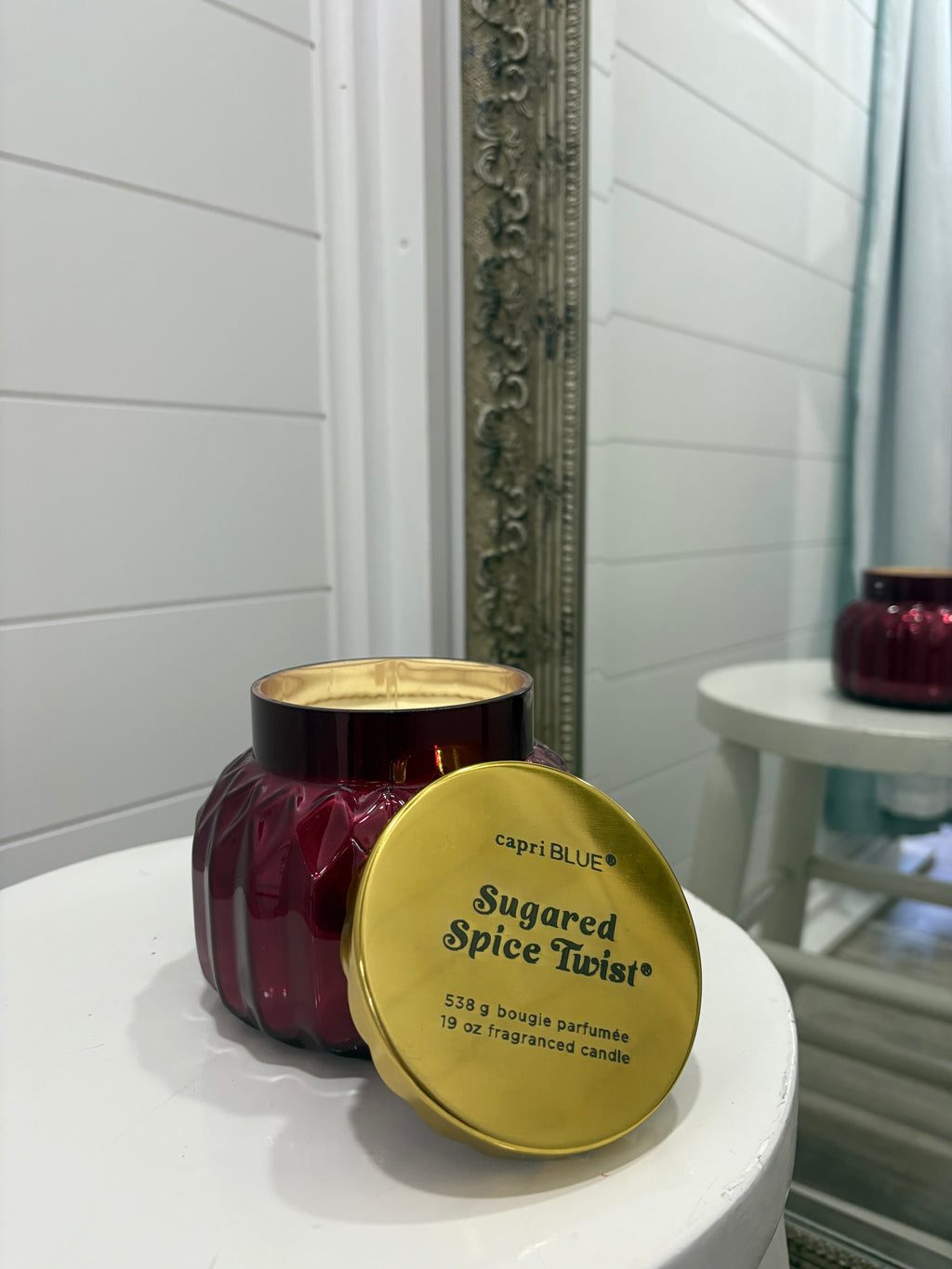 ROYAL GEM SUGARED SPICE TWIST CANDLE- 190Z - Molly's! A Chic and Unique Boutique 