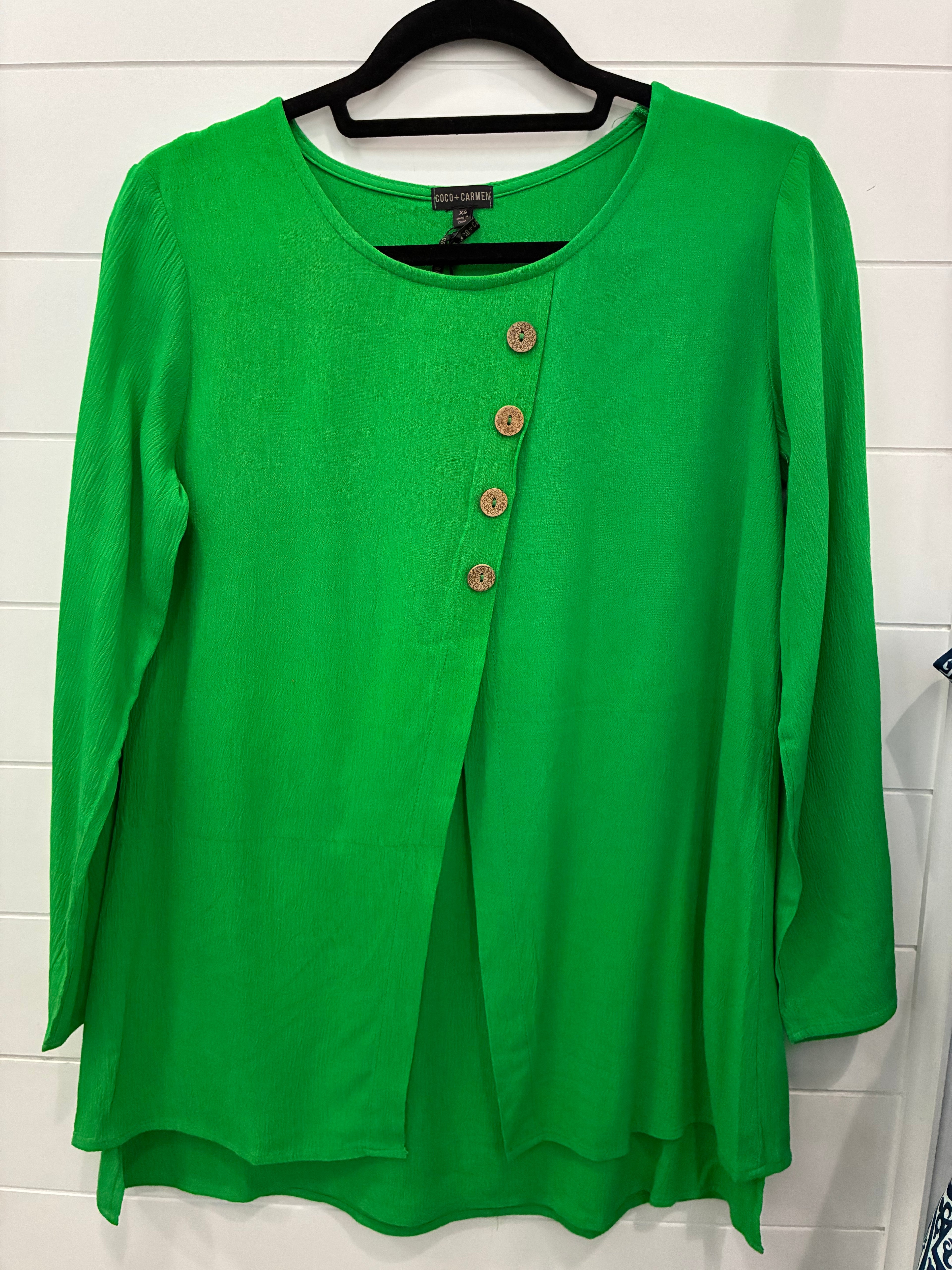 Glenn Split Front Tunic with Buttons - Molly's! A Chic and Unique Boutique 