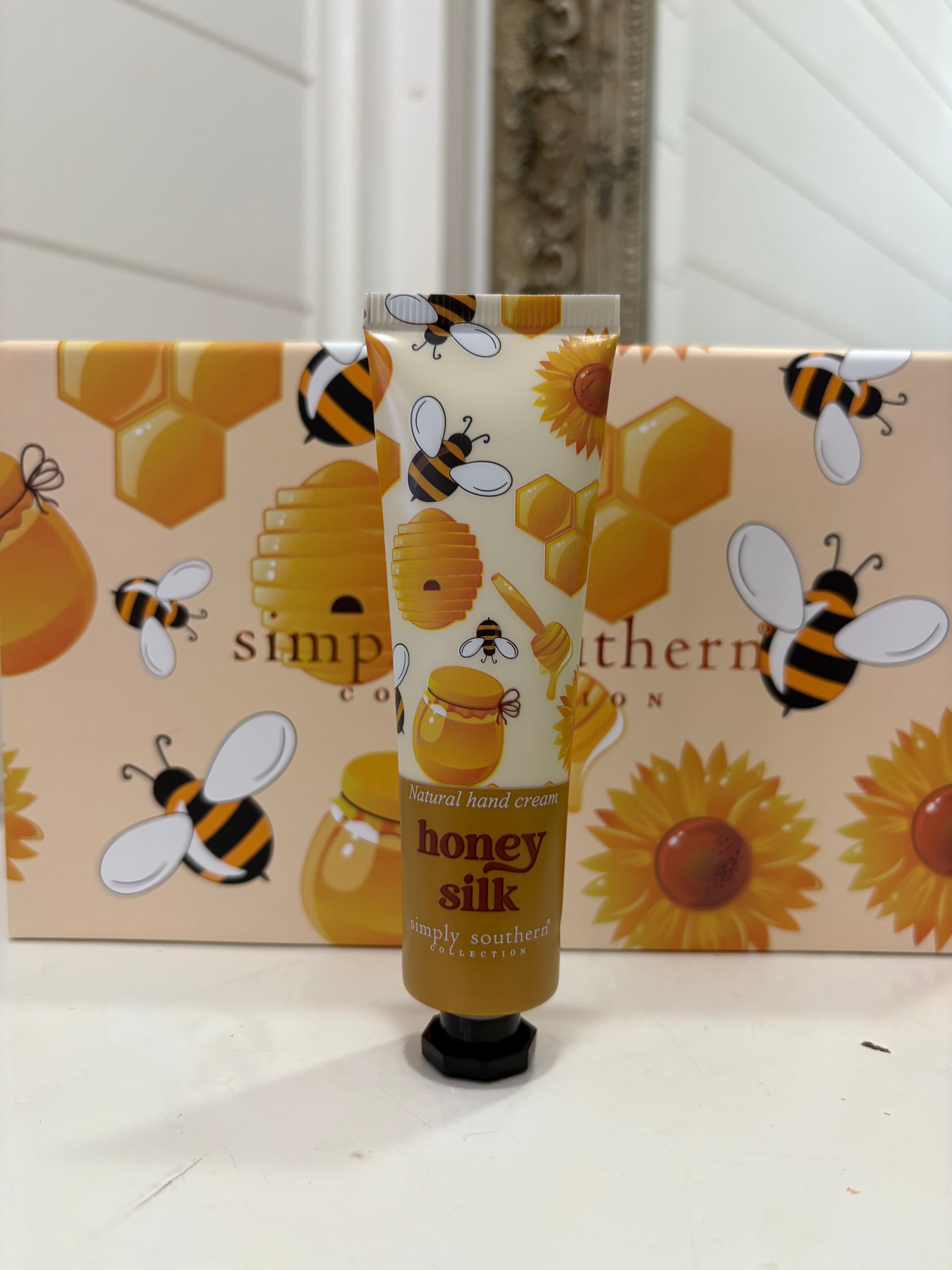 HONEY SILK HANDCREAM - Molly's! A Chic and Unique Boutique 
