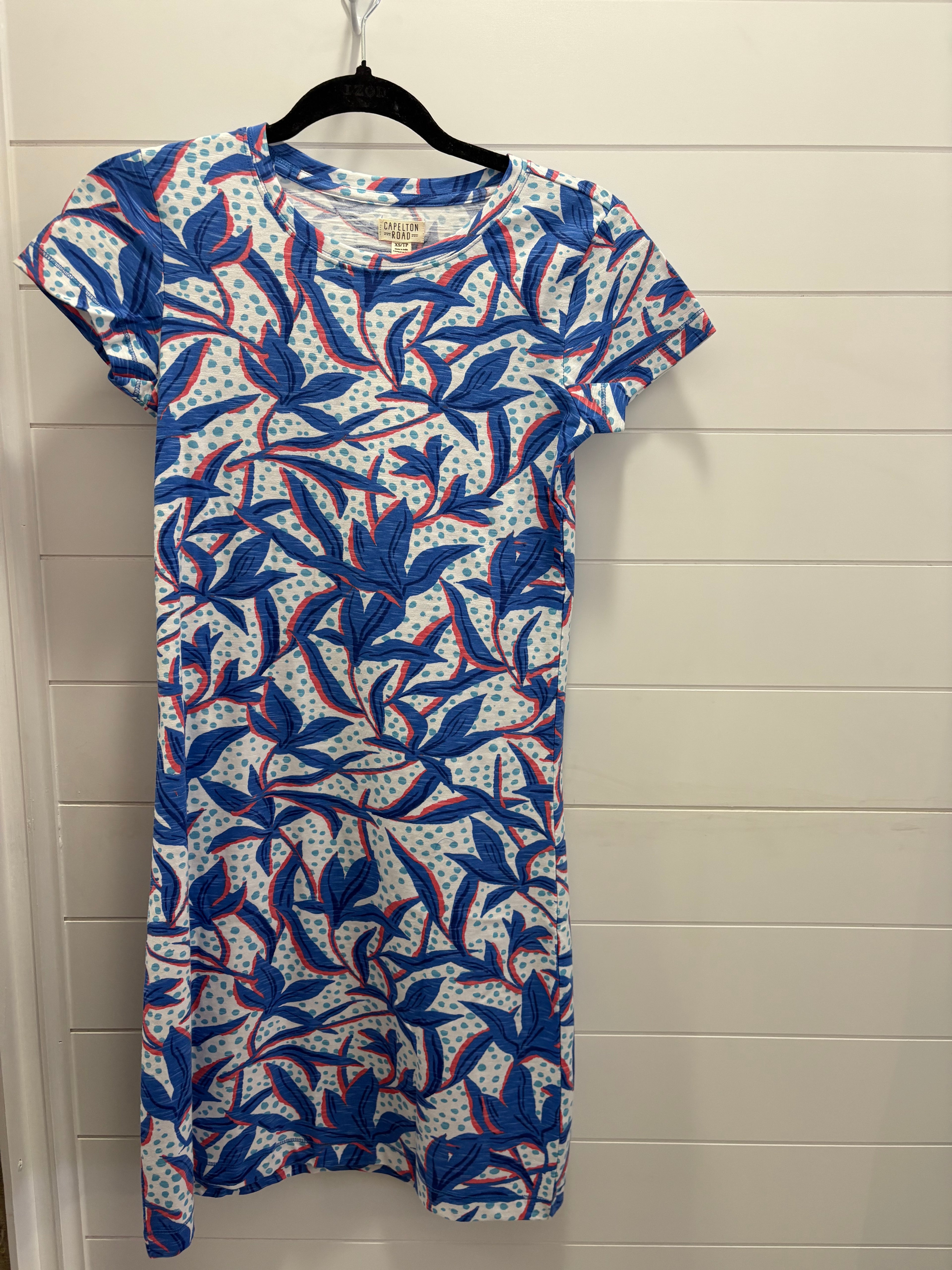 WOMEN'S T-SHIRT DRESS- LEAFY FLORAL - Molly's! A Chic and Unique Boutique 