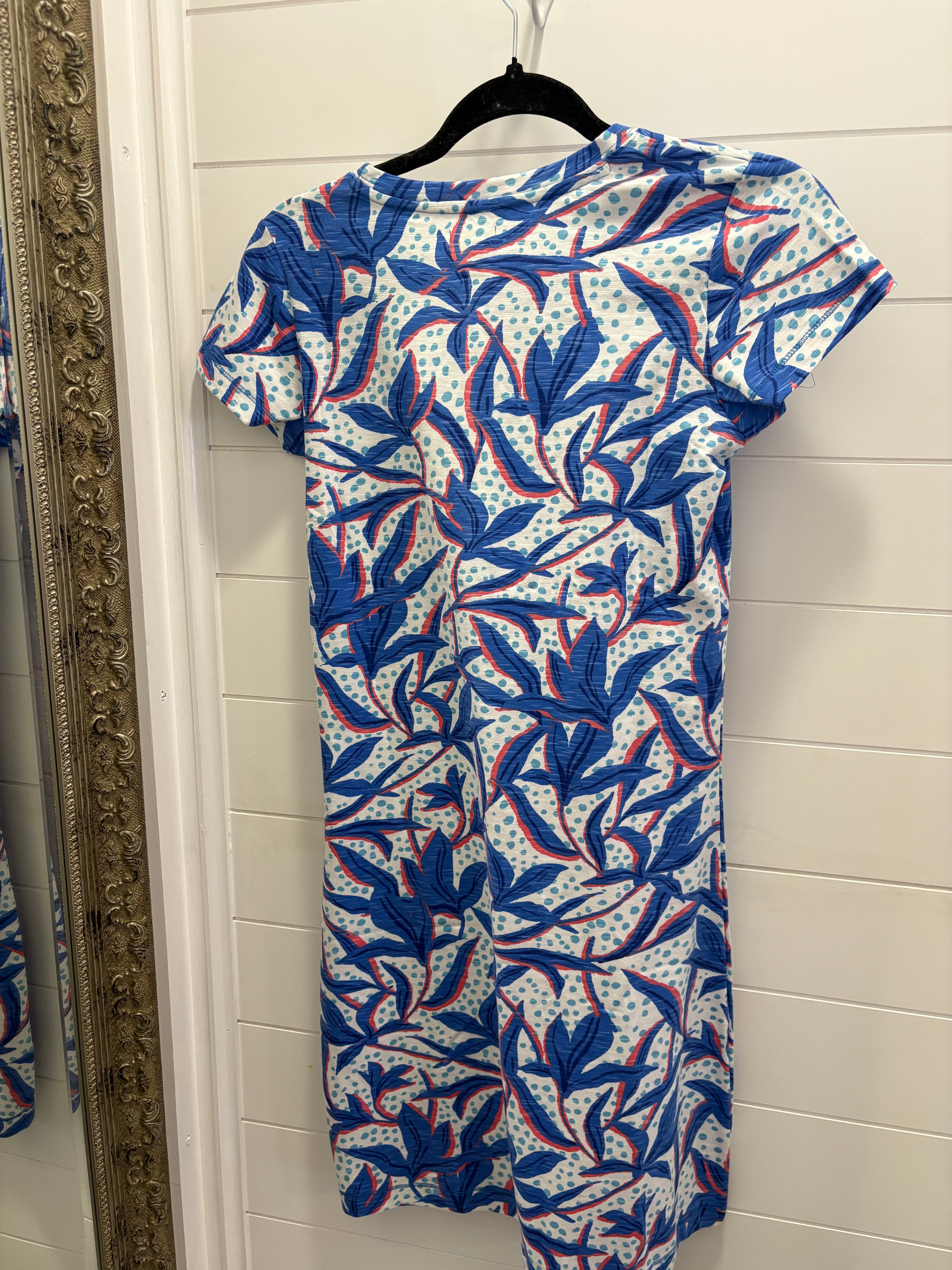 WOMEN'S T-SHIRT DRESS- LEAFY FLORAL - Molly's! A Chic and Unique Boutique 