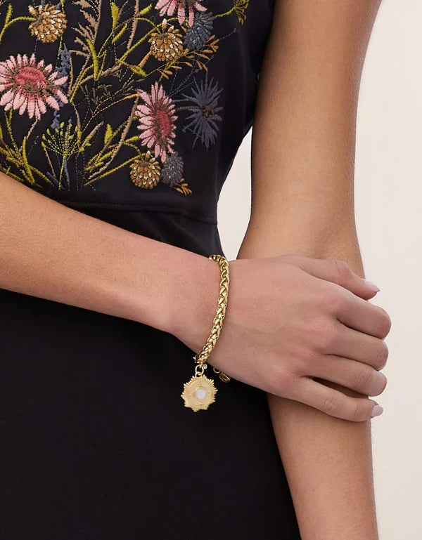 CENTERED MEDALLION TOGGLE BRACELET