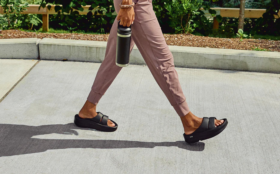 WOMENS OOMEGA OOAHH SLIDE -BLACK - Molly's! A Chic and Unique Boutique 