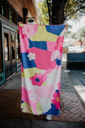 ABSTRACT FLOWERS MICROFIBER REVERSIBLE QUICK DRY TOWEL - Molly's! A Chic and Unique Boutique 