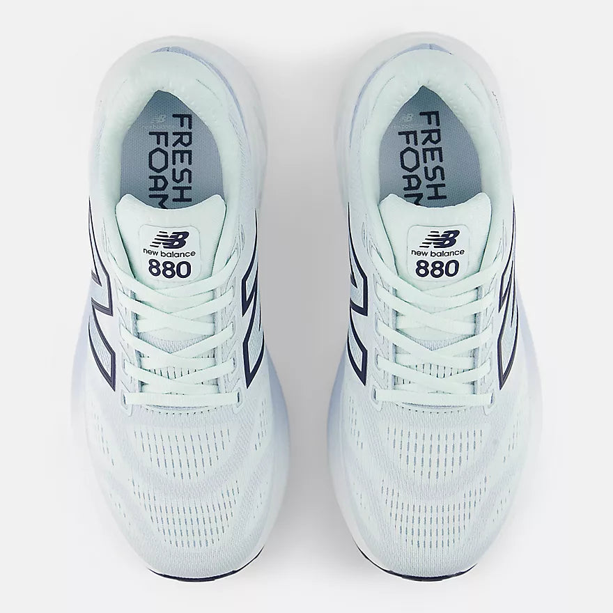 WOMEN'S 880