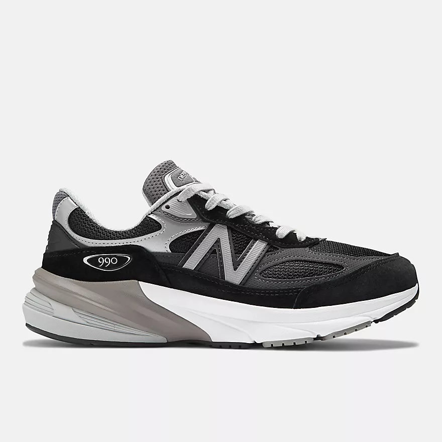 WOMEN'S 990v6