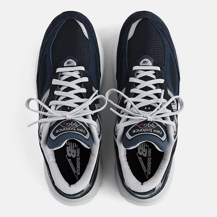 WOMEN'S 990