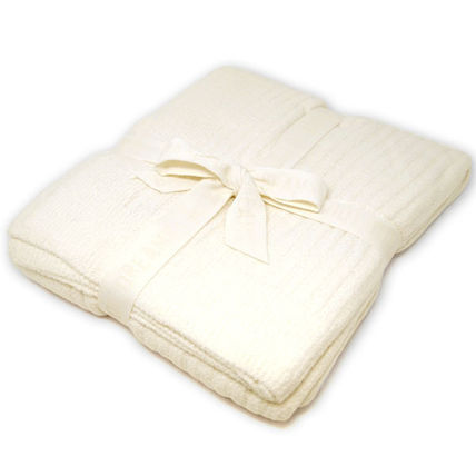 BAREFOOT DREAMS RIBBED THROW PEARL - Molly's! A Chic and Unique Boutique 