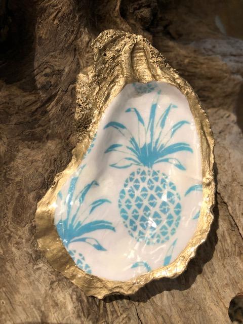 HAND-PAINTED OYSTER SHELL RING DISH-PINEAPPLES AQUA - Molly's! A Chic and Unique Boutique 