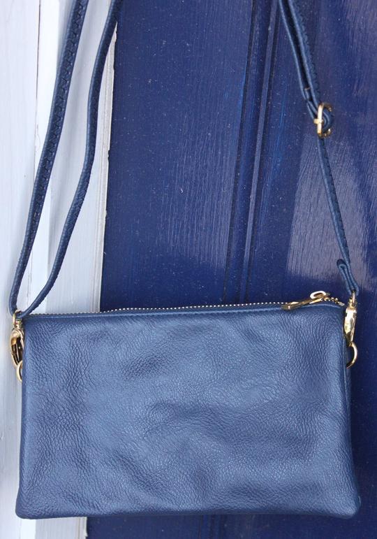 LIZ CUSTOM HANDBAG/WRISTLET - Molly's! A Chic and Unique Boutique 