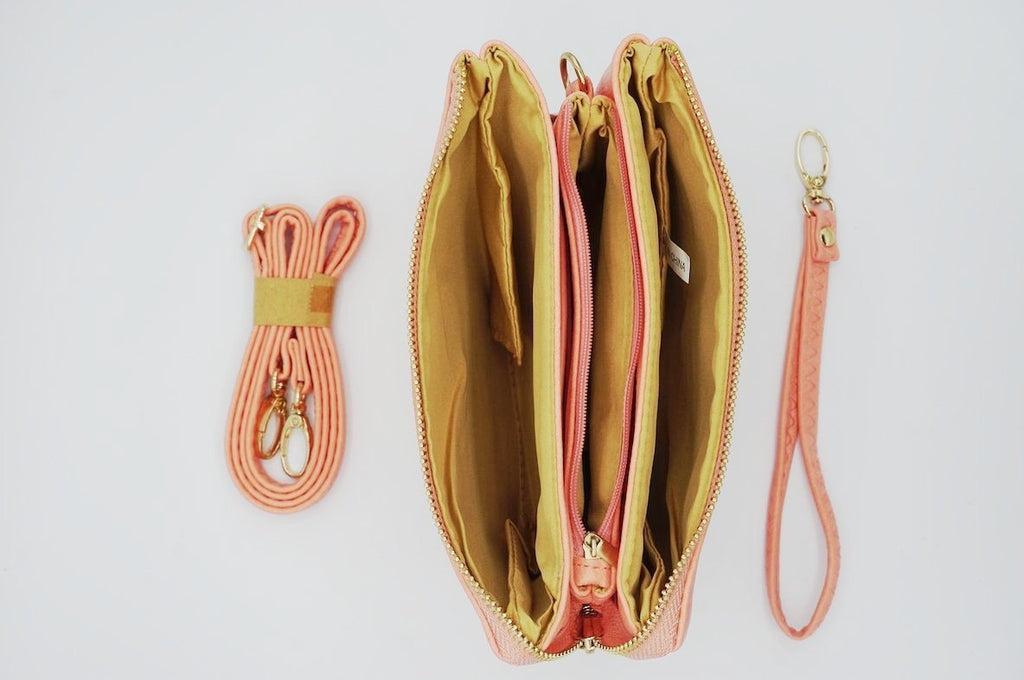 LIZ CUSTOM HANDBAG/WRISTLET - Molly's! A Chic and Unique Boutique 