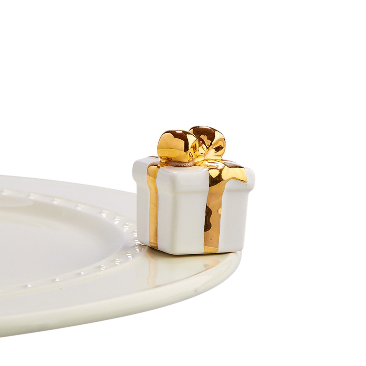 WHITE GIFT A185 - Molly's! A Chic and Unique Boutique 